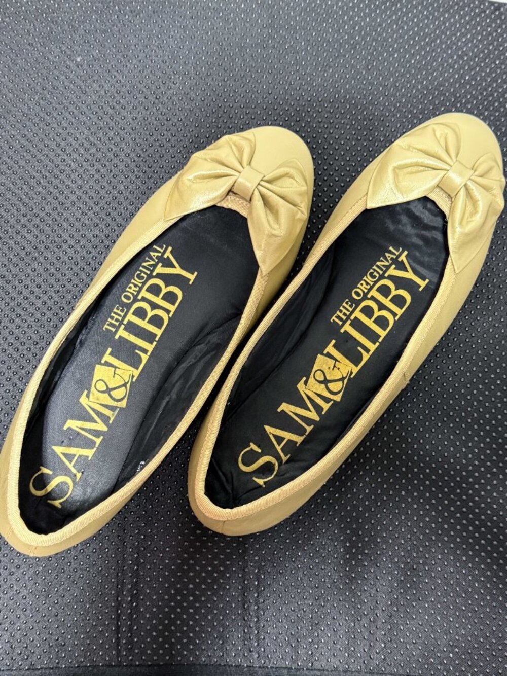 Woman's LEATHER BOW BALLET 9M